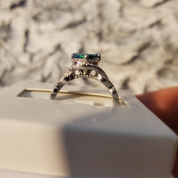 Ladies ring - Picture 3 of 10